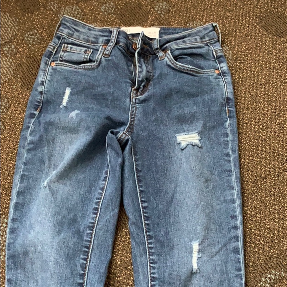 blue skinny jeans